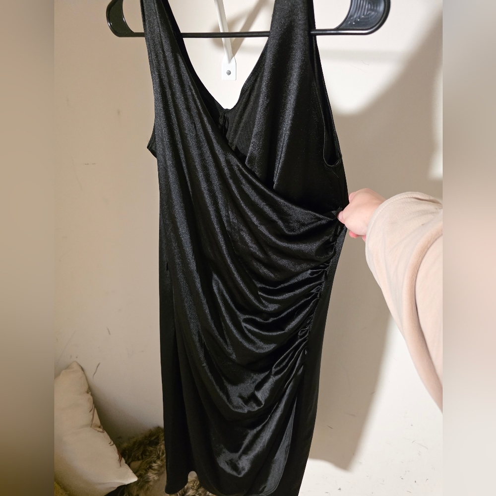 Black Pinup Couture Greta Faux Wrap Wiggle Dress NWOT